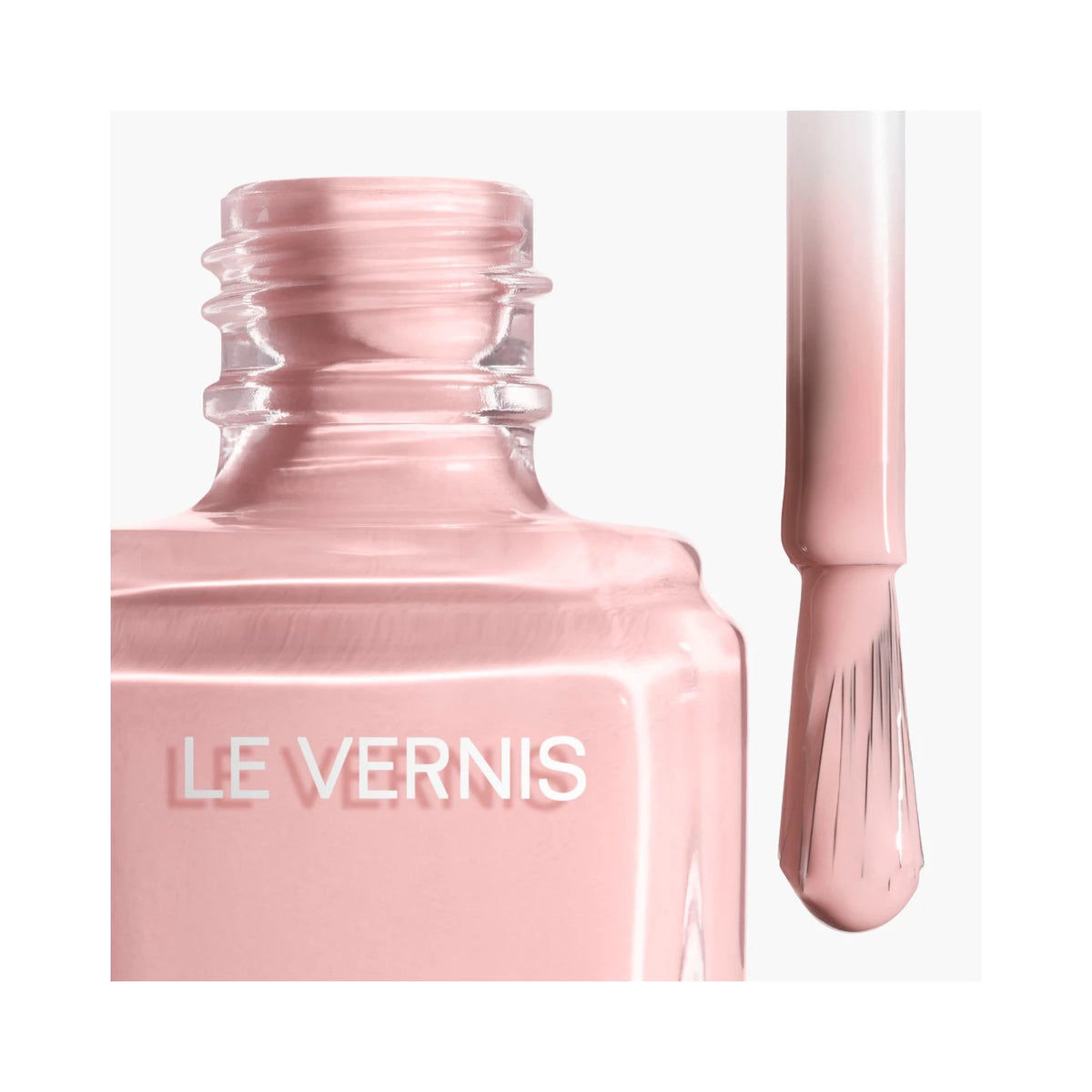 CHANEL Coco Mademoiselle Le Vernis Nail Polish