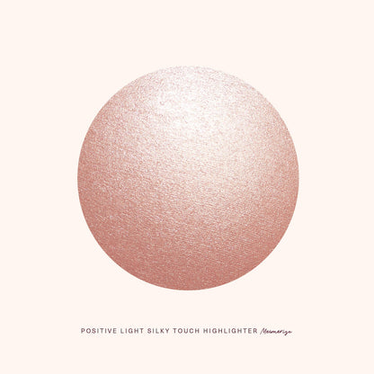 Rare Beauty by Selena Gomez Positive Light Silky Touch Highlighter