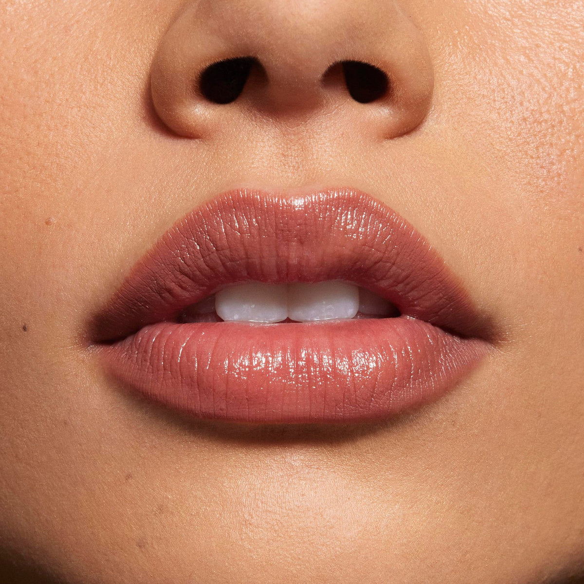 kylie-cosmetics Glossy Lip Kit - comes naturally