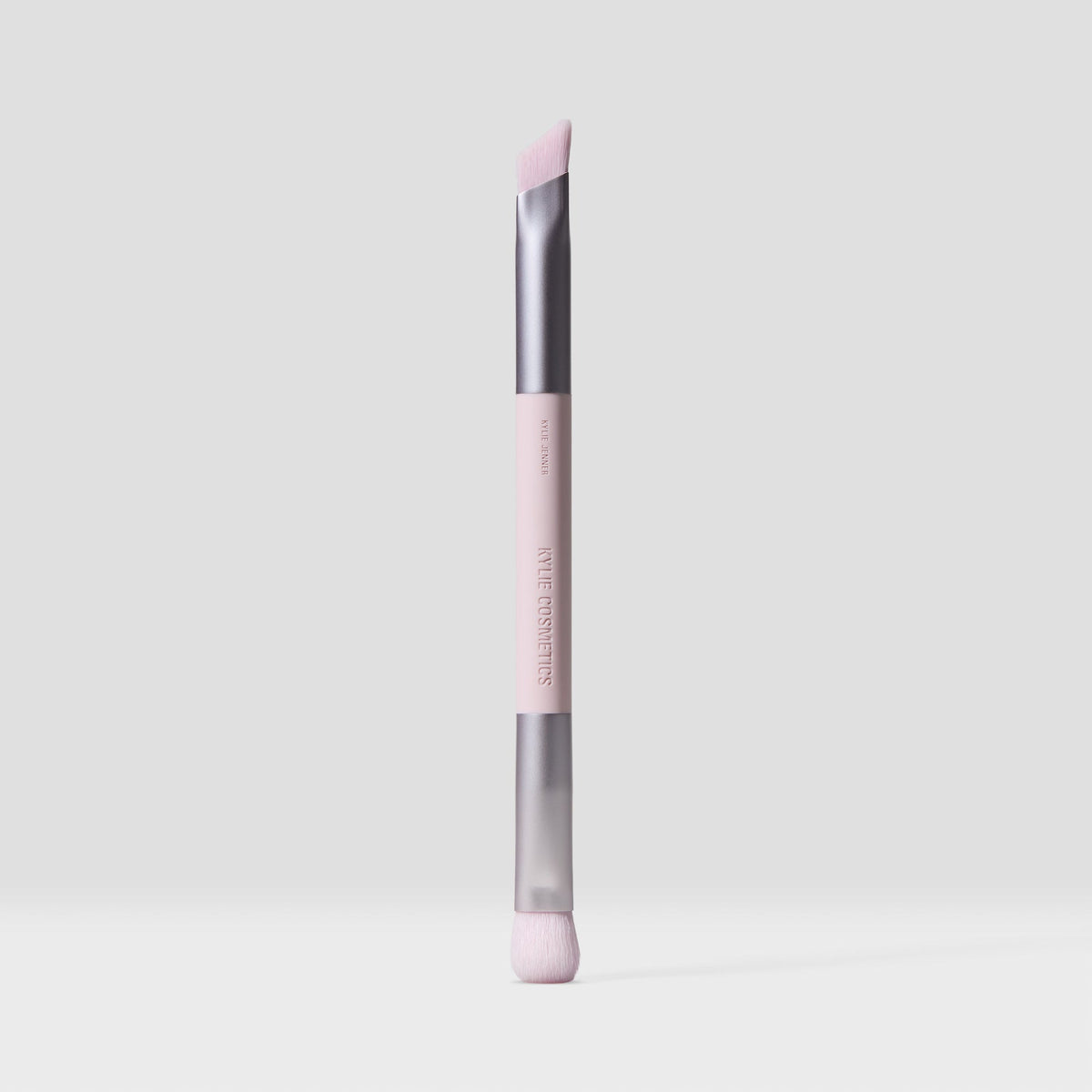 kylie-cosmetics Precise Sculpting Complexion Brush 05