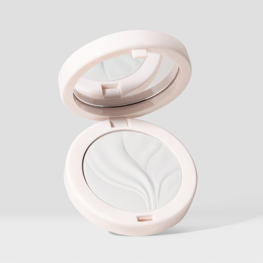 kylie-cosmetics Natural Blur Brightening Powder - translucent