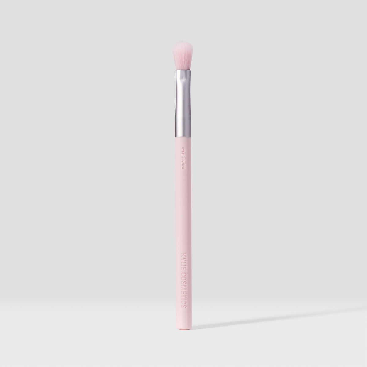 kylie-cosmetics Eyeshadow Crease Blending Brush 08