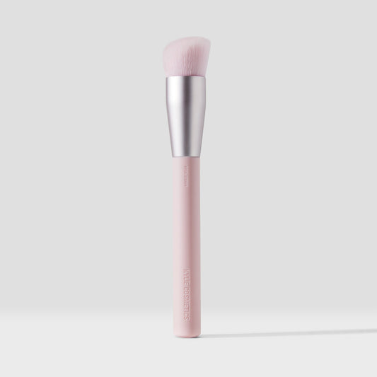 kylie-cosmetics Foundation Brush 01