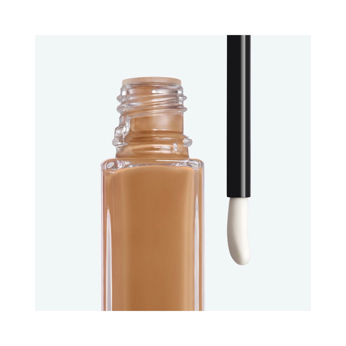 CHANEL LES BEIGES SERUM CONCEALER