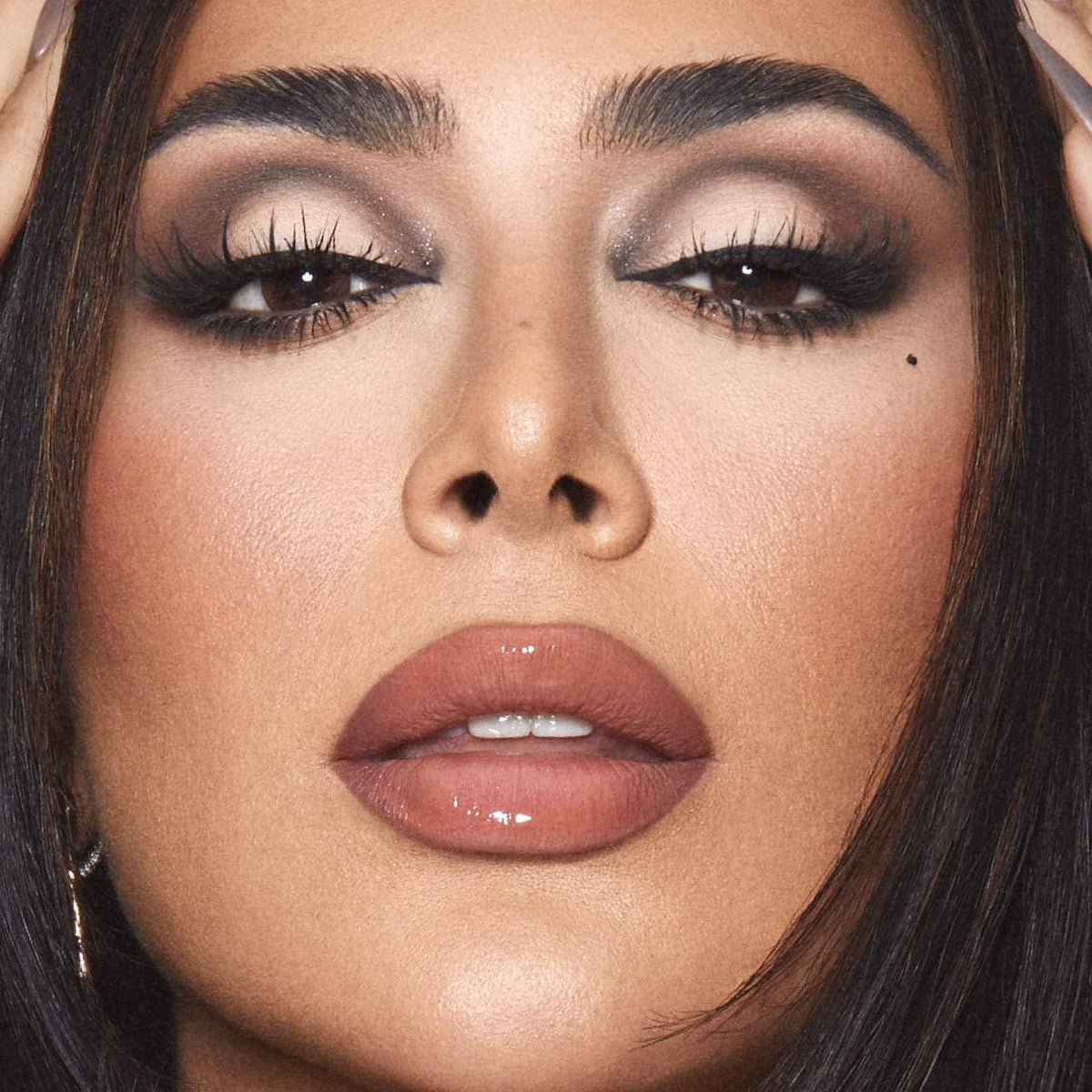 Huda Beauty Creamy Obsessions Eyeshadow Palette
