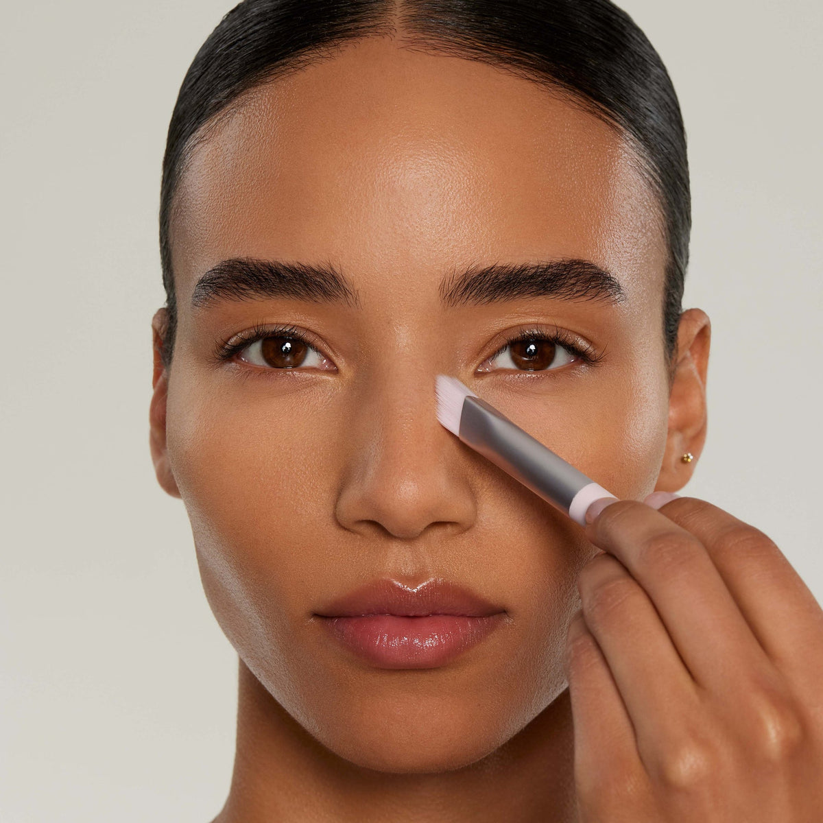 kylie-cosmetics Precise Sculpting Complexion Brush 05