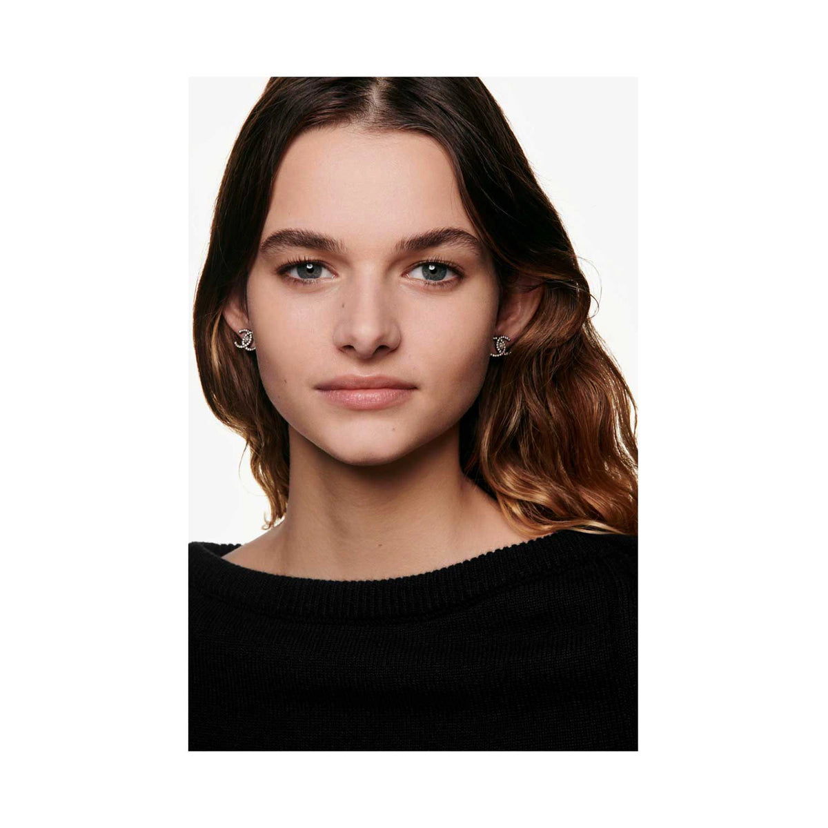 CHANEL ULTRA LE TEINT VELVET BLURRING SMOOTH-EFFECT FOUNDATION