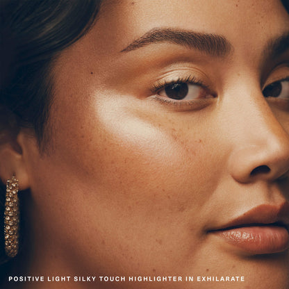 Rare Beauty by Selena Gomez Positive Light Silky Touch Highlighter - Exhilarate