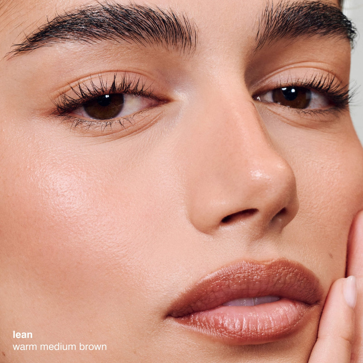 Rhode Peptide Lip Shape Contouring Lip Shaper - Lean - warm medium brown