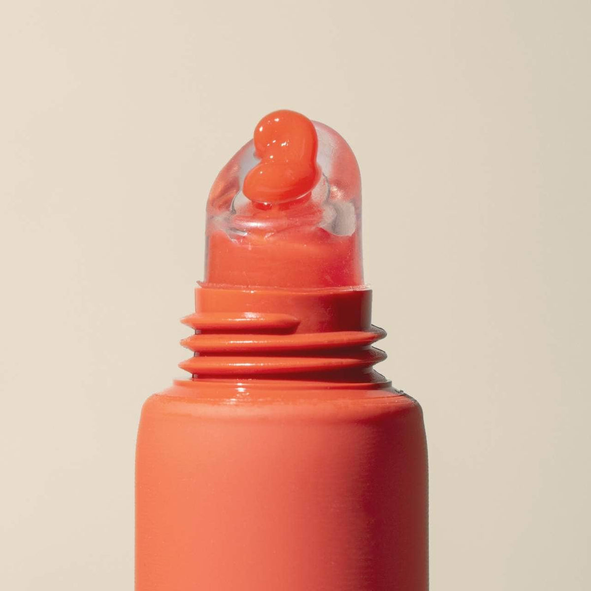 Summer Fridays Lip Butter Balm Treatment for Hydration + Nourishing Shine - Poppy - sheer citrus coral