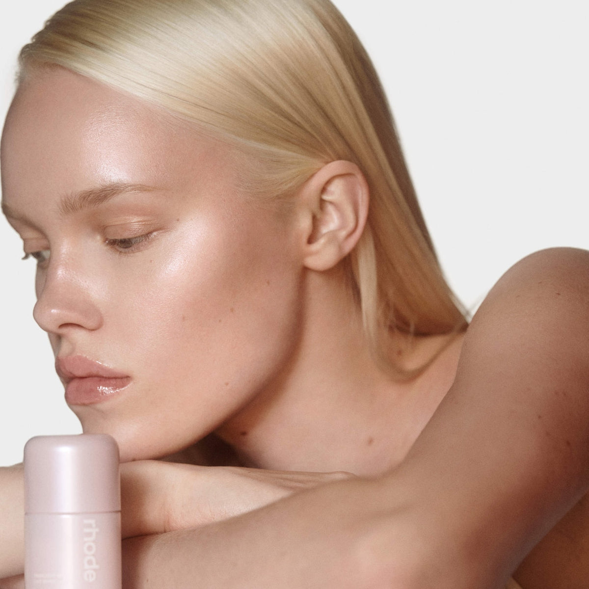 Rhode Highlight Milk Multipurpose Luminizer - 01