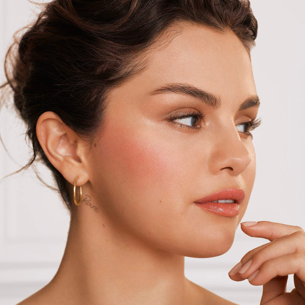 Rare Beauty by Selena Gomez Positive Light Liquid Luminizer Highlight - Reveal