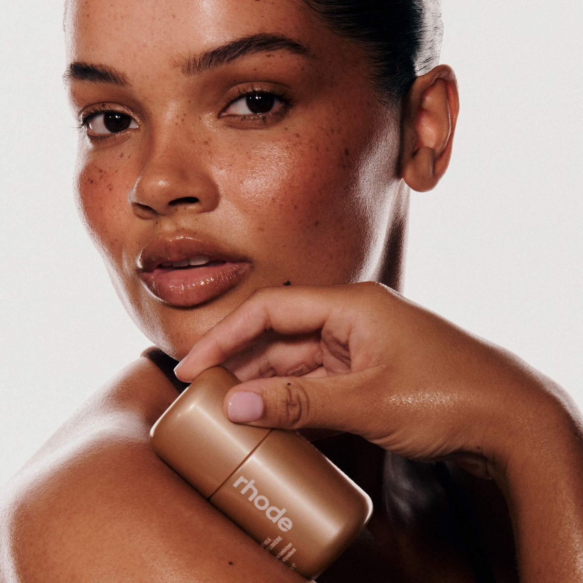 Rhode Highlight Milk Multipurpose Luminizer - 03