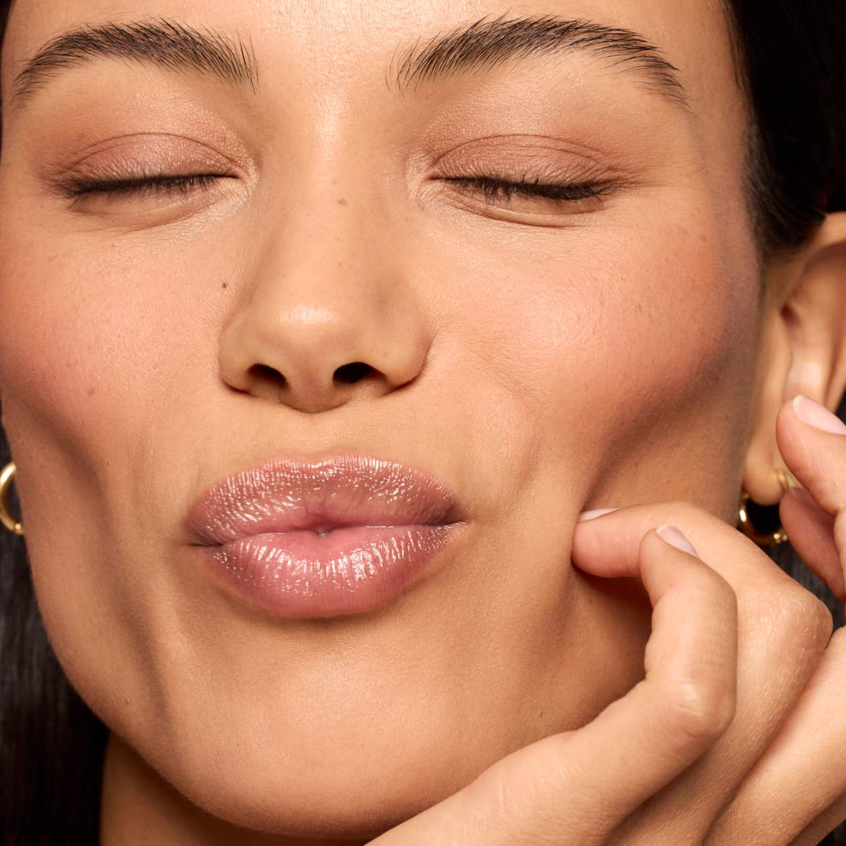 Summer Fridays Dream Lip Oil for Moisturizing Sheer Coverage - Bare Sand